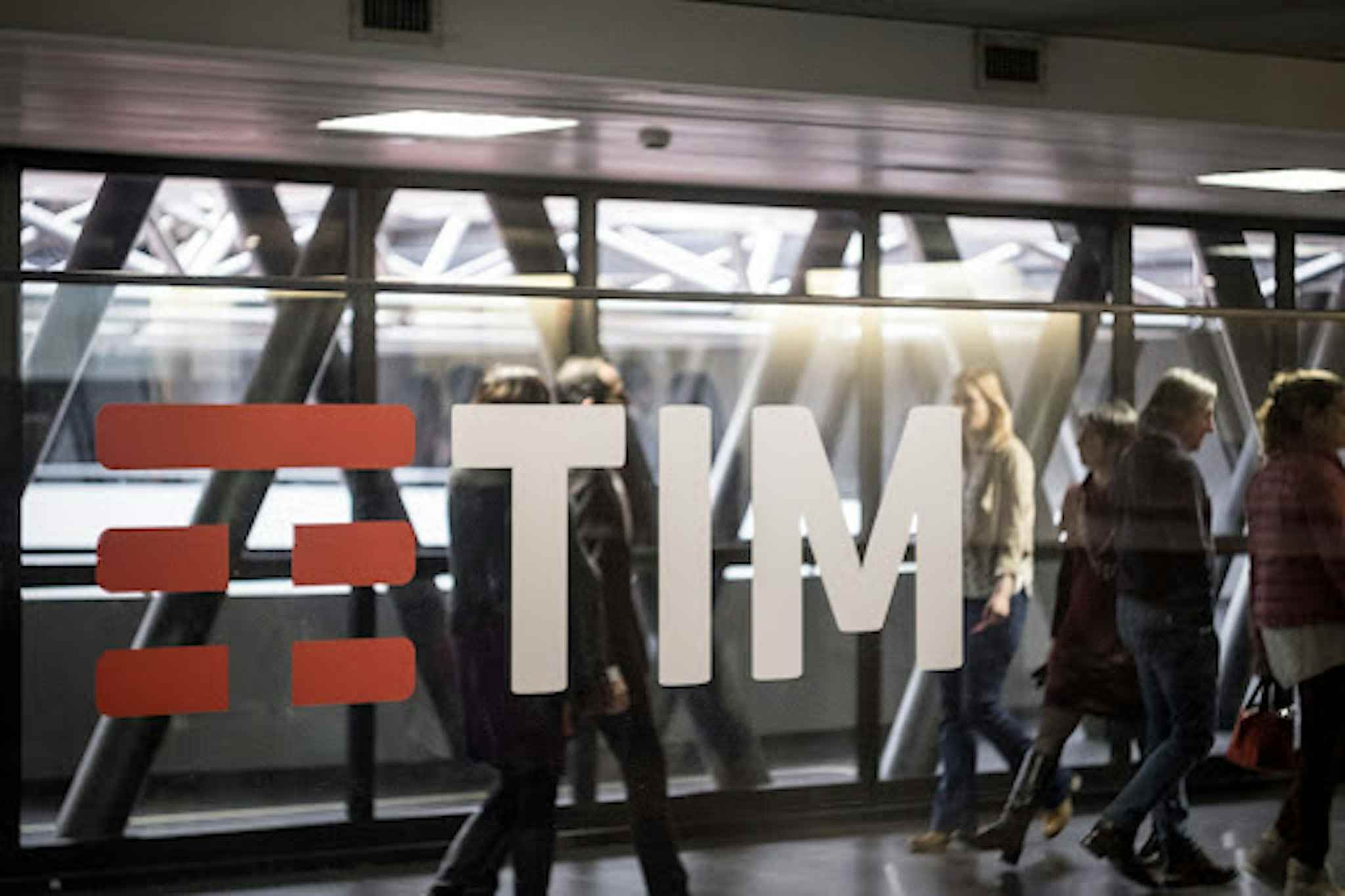 TIM & MongoDB: Flying To Digital-first | MongoDB