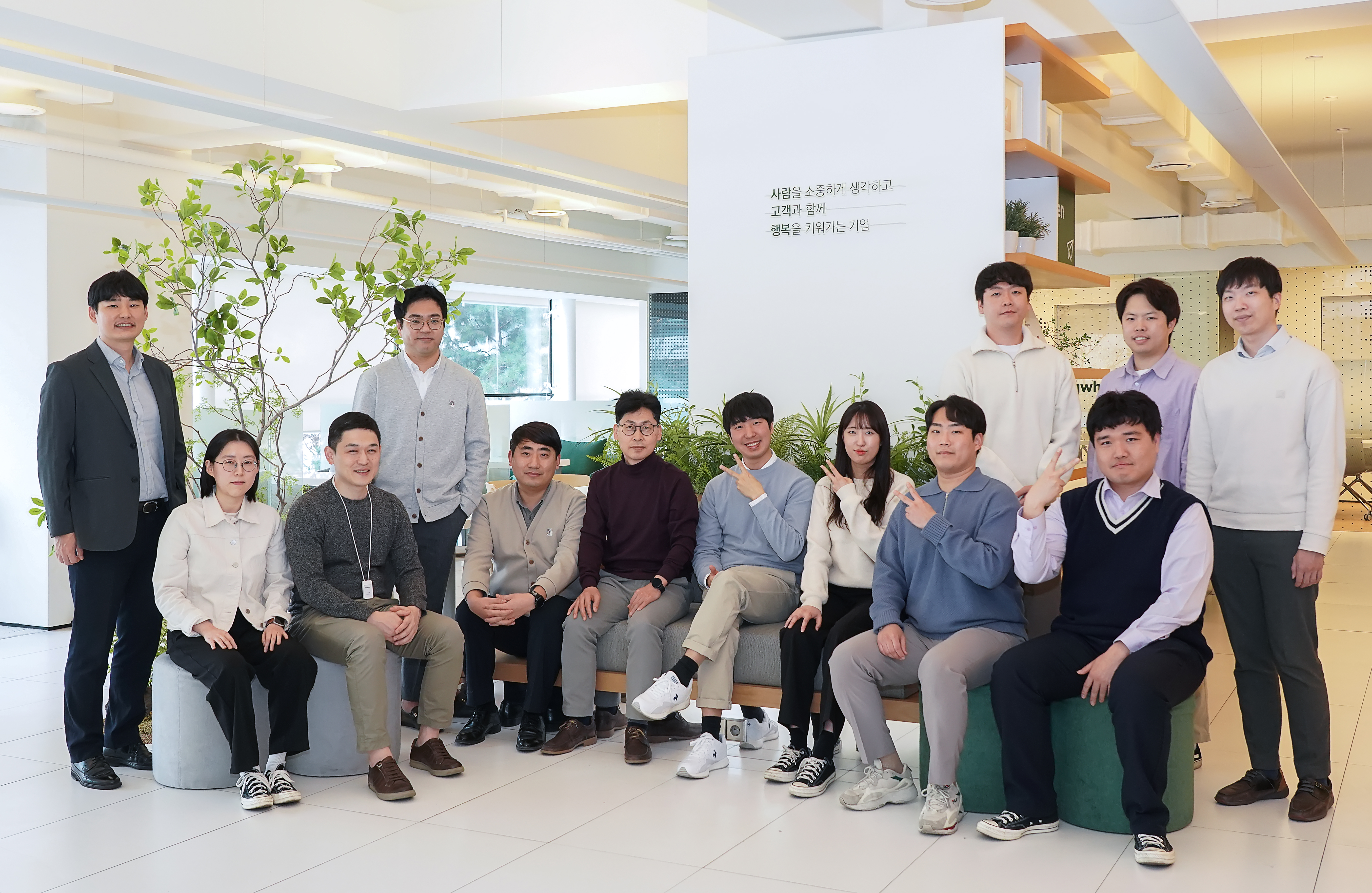 동화기업 SF(Smart Factory) 개발팀 팀원들